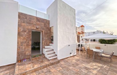 Resale - Townhouse / Duplex / Corner - Orihuela Costa - Playa Flamenca