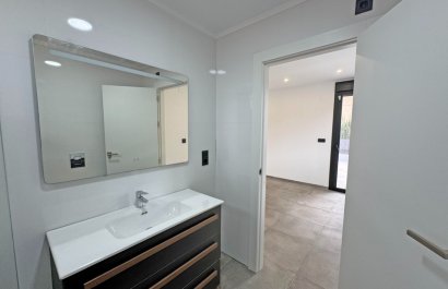 Resale - Villa - Torrevieia - Los Balcones