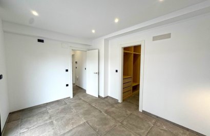 Resale - Villa - Torrevieia - Los Balcones