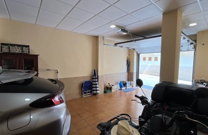 Resale - Townhouse / Duplex / Corner - La Nucía - town