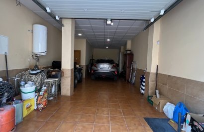 Resale - Townhouse / Duplex / Corner - La Nucía - town