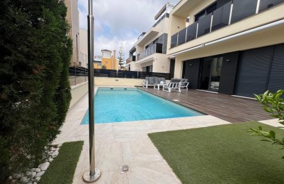 Resale - Villa - Orihuela Costa - Lomas De Cabo Roig