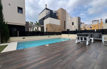 Resale - Villa - Orihuela Costa - Lomas De Cabo Roig