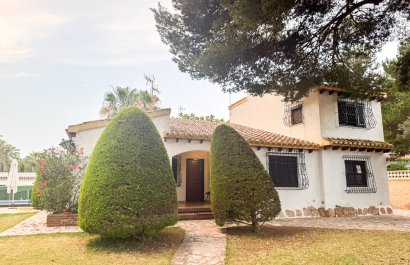 Resale - Villa - Orihuela Costa - Punta Prima