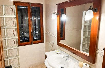 Resale - Villa - Orihuela Costa - Punta Prima