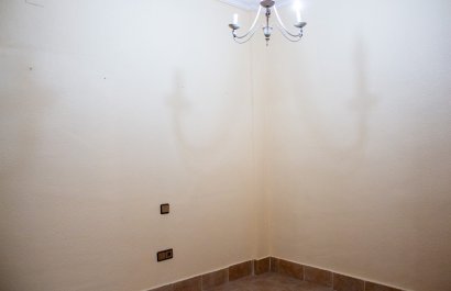 Reventa - Apartamento / piso - Guardamar del Segura