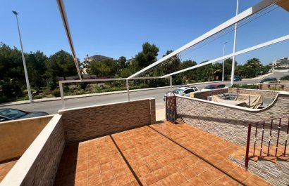 Resale - Villa - Orihuela Costa - La Zenia