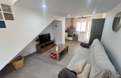 Resale - Villa - Orihuela Costa - La Zenia