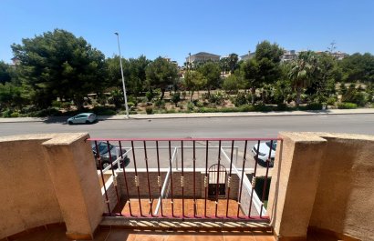 Resale - Villa - Orihuela Costa - La Zenia