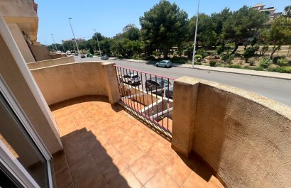 Resale - Villa - Orihuela Costa - La Zenia