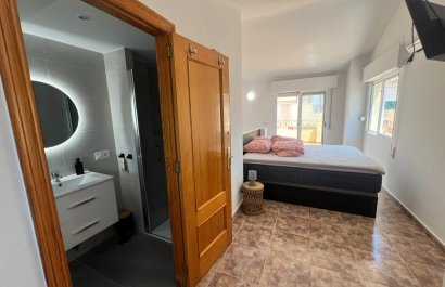 Resale - Villa - Orihuela Costa - La Zenia