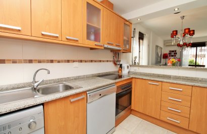 Resale - Villa - Villamartín - PAU 8