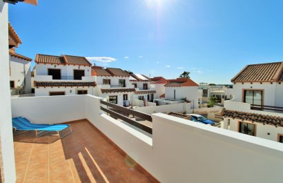 Resale - Villa - Villamartín - PAU 8