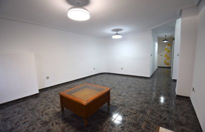 Resale - Apartment / flat - Guardamar del Segura - Pueblo