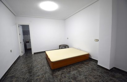 Resale - Apartment / flat - Guardamar del Segura - Pueblo