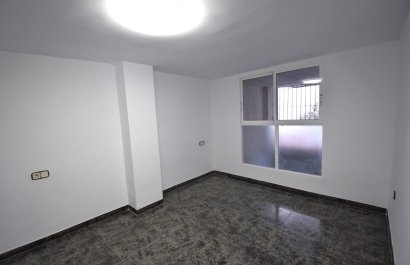Resale - Apartment / flat - Guardamar del Segura - Pueblo
