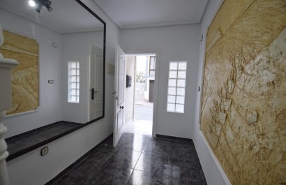 Resale - Apartment / flat - Guardamar del Segura - Pueblo