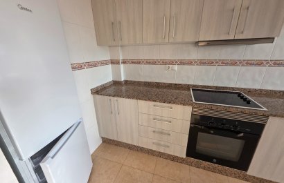 Resale - Apartment / flat - Almoradí - Center