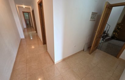 Resale - Apartment / flat - Almoradí - Center