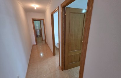 Resale - Apartment / flat - Almoradí - Center