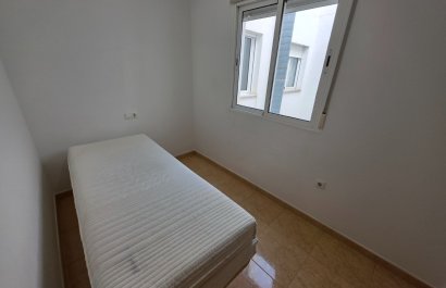 Resale - Apartment / flat - Almoradí - Center