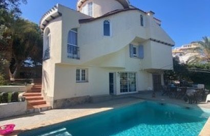 Resale - Villa - Orihuela Costa