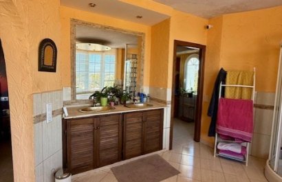 Resale - Villa - Orihuela Costa