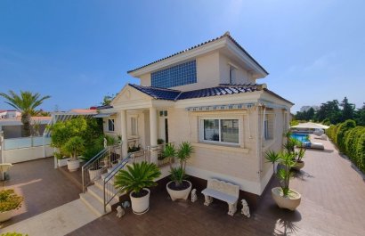 Resale - Villa - Torrevieia - La Mata