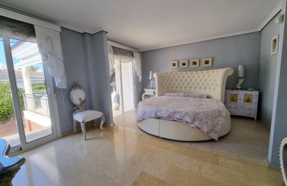 Resale - Villa - Torrevieia - La Mata