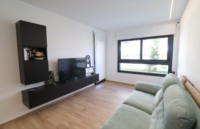Resale - Apartment / flat - Orihuela Costa - Villamartín