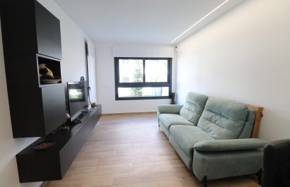 Resale - Apartment / flat - Orihuela Costa - Villamartín