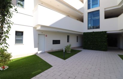 Resale - Apartment / flat - Orihuela Costa - Villamartín