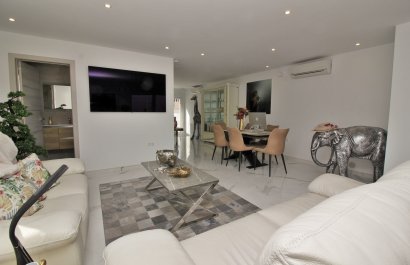 Resale - Villa - Villamartín