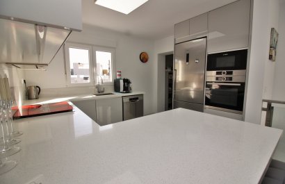 Resale - Villa - Villamartín