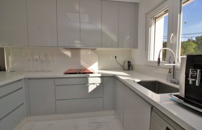 Resale - Villa - Villamartín