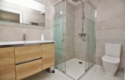 Resale - Villa - Villamartín