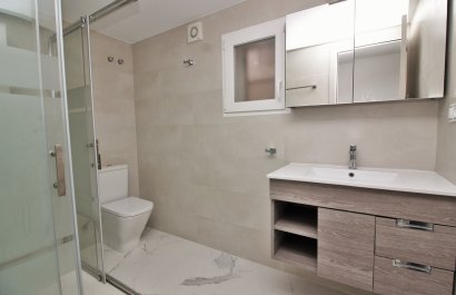 Resale - Villa - Villamartín