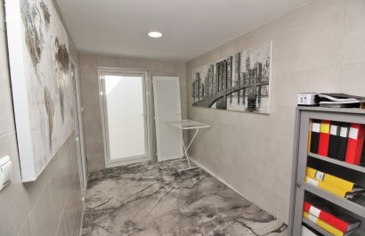 Resale - Villa - Villamartín