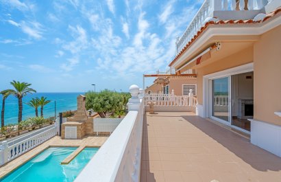 Resale - Villa - Torrevieia - Torrevieja