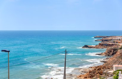 Resale - Villa - Torrevieia - Torrevieja