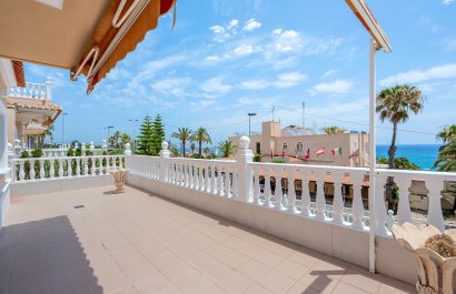 Resale - Villa - Torrevieia - Torrevieja