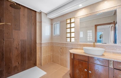 Resale - Villa - Torrevieia - Torrevieja