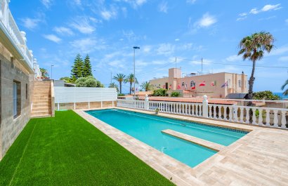 Resale - Villa - Torrevieia - Torrevieja
