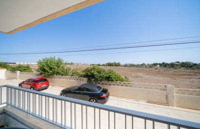 Resale - Apartment / flat - Orihuela Costa - Punta Prima