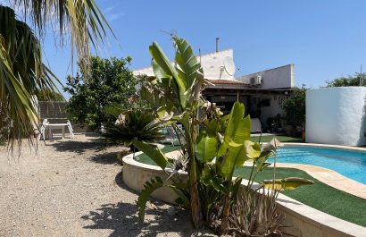 Resale - Villa - Daya Nueva
