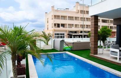 Reventa - Villa - Vistabella