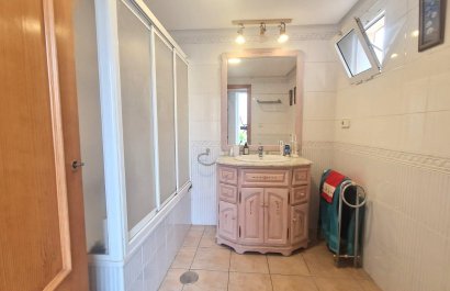 Resale - Townhouse / Duplex / Corner - Torrevieia - Aguas Nuevas