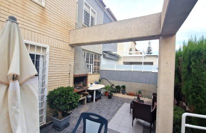 Resale - Townhouse / Duplex / Corner - Torrevieia - Aguas Nuevas