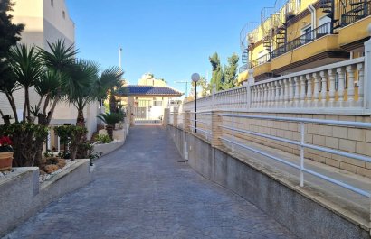 Resale - Townhouse / Duplex / Corner - Torrevieia - Aguas Nuevas