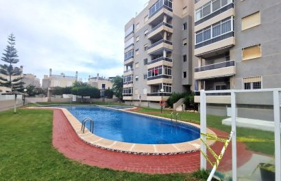 Resale - Townhouse / Duplex / Corner - Torrevieia - Aguas Nuevas
